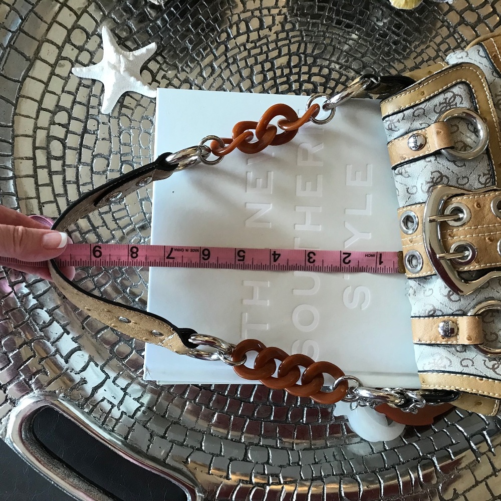 Y2K 🔥VINTAGE “IT GIRL” BIG G MINI BAGUETTE BAG WITH CHUNKY CHARMS - Picture 3 of 16